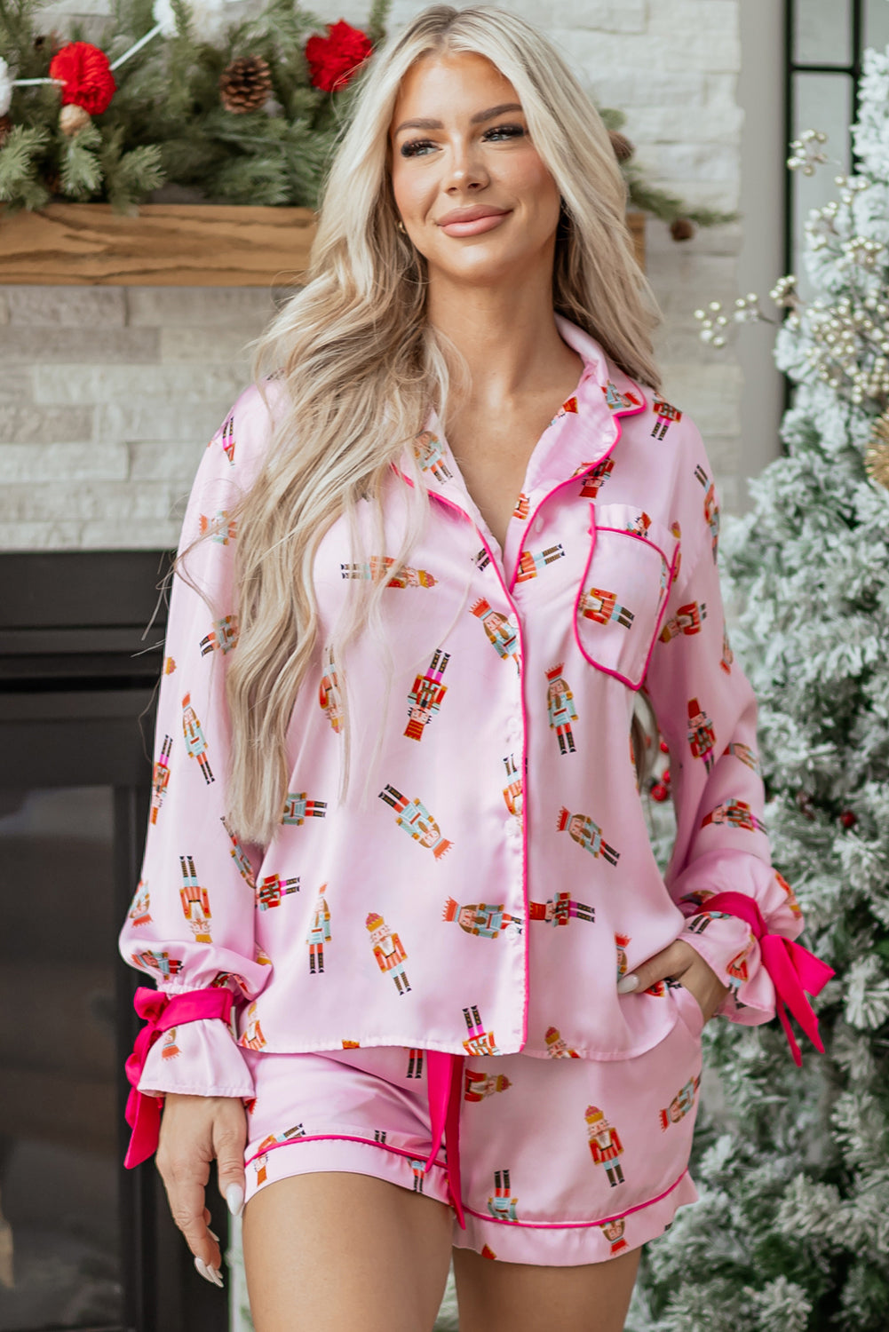 Beige Nutcracker Print Contrast Trim Tied up Bow Silky 2pcs Pajama Set
