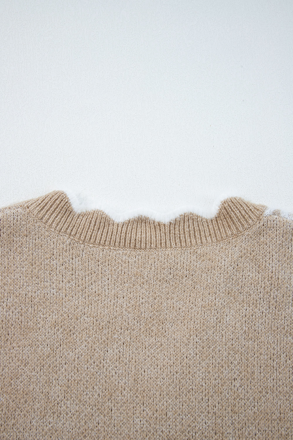 Seagrass Plush Flower Pattern Scalloped Trim V Neck Sweater