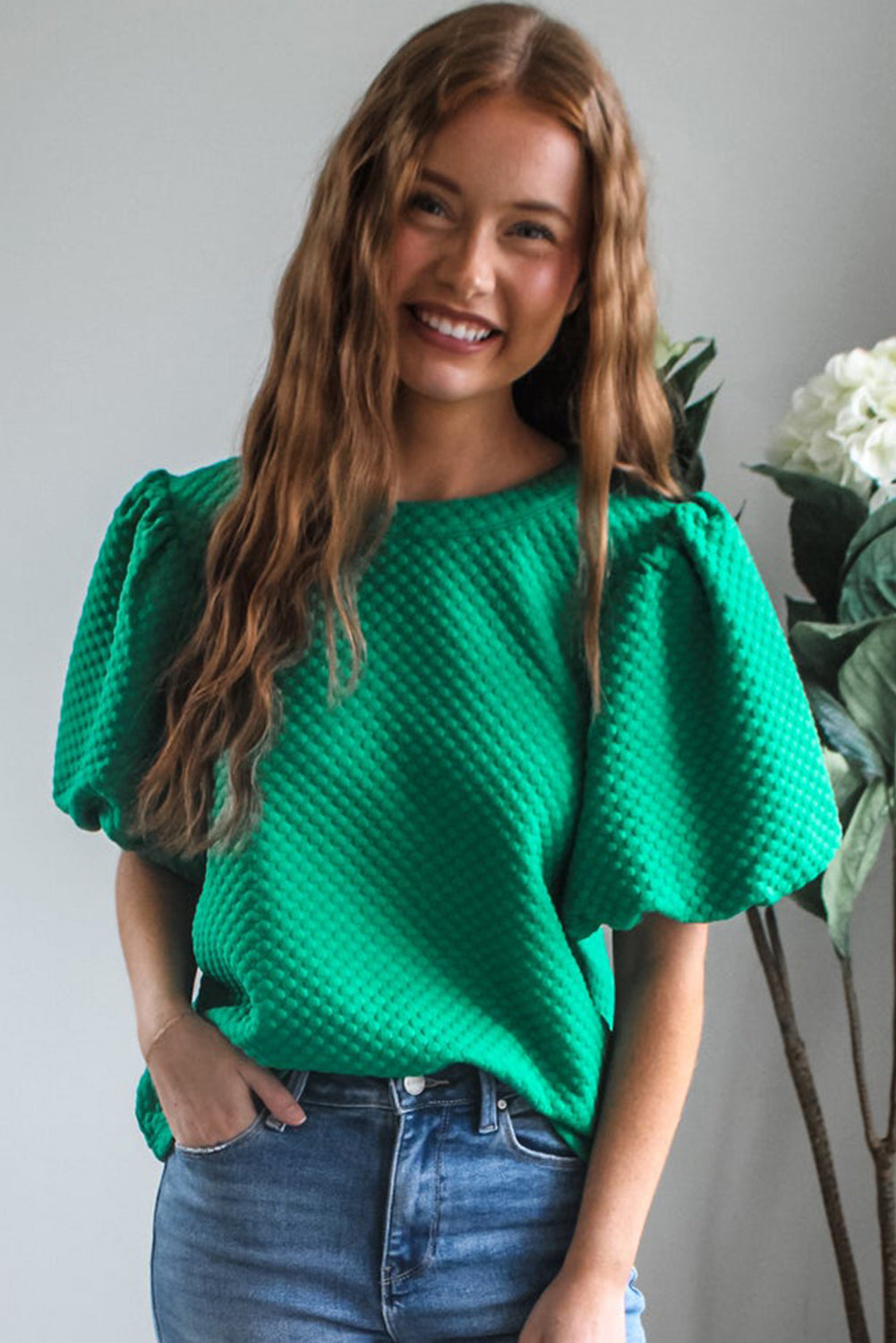 Phalaenopsis Solid Textured O Neck Puff Sleeve Blouse