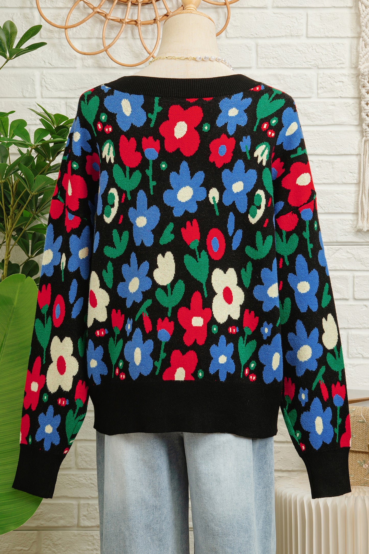 Black Floral Print V Neck Buttoned Short Cardigan Sweater