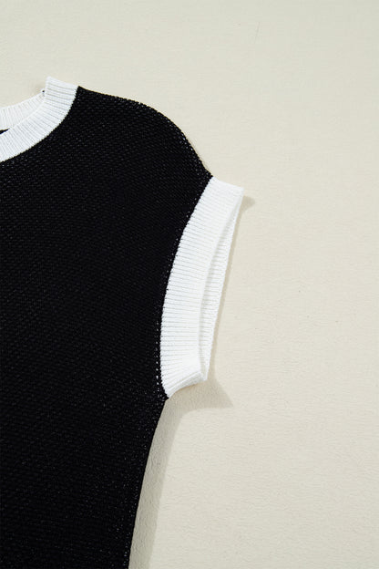 Black Horse Shoe Pattern Contrast Trim Short Sleeve Sweater