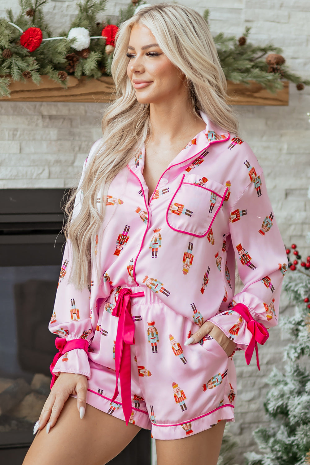 Beige Nutcracker Print Contrast Trim Tied up Bow Silky 2pcs Pajama Set