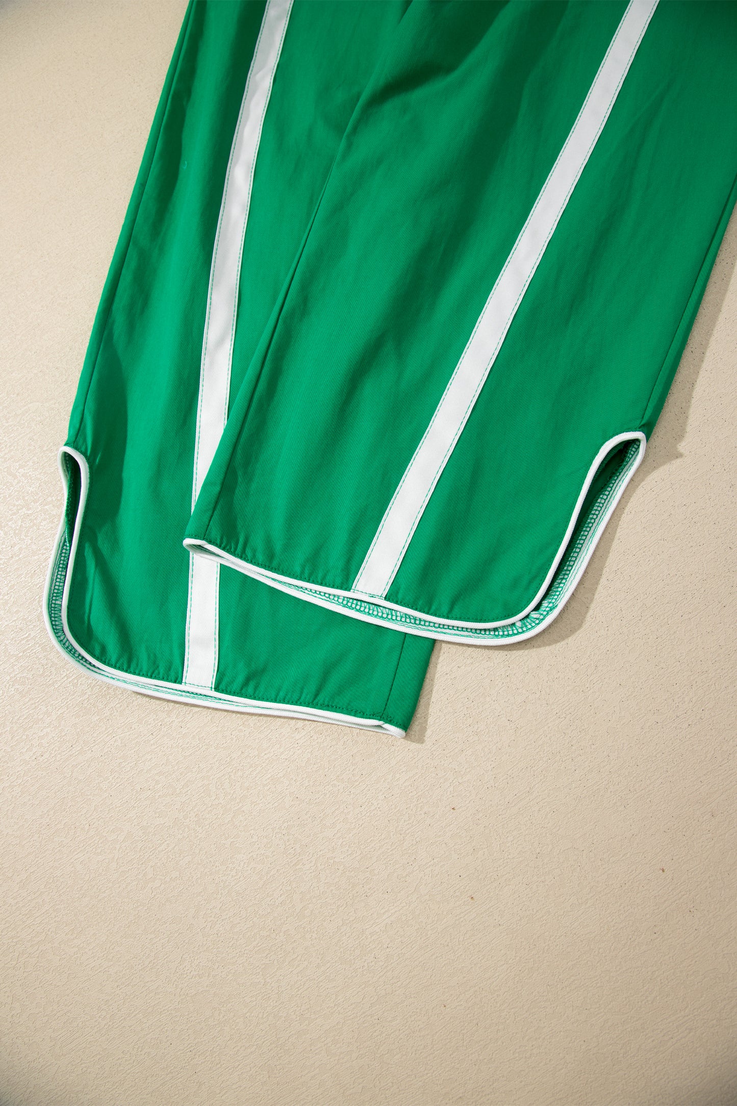 Bright Green Contrast Striped Smocked Waist Drawstring Cropped Casual Pants